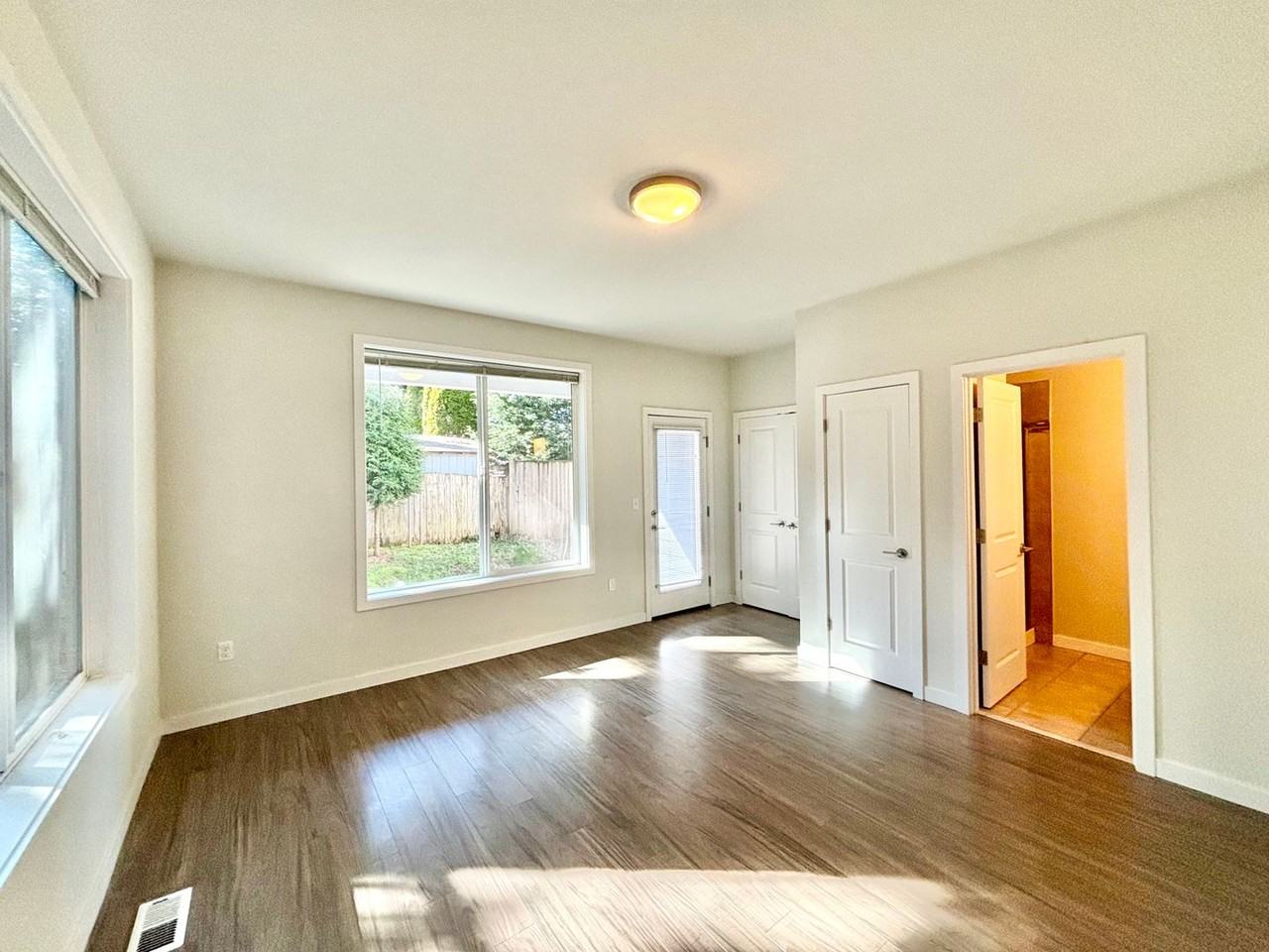 4117 Delridge Way Sw - Photo 3 of 26