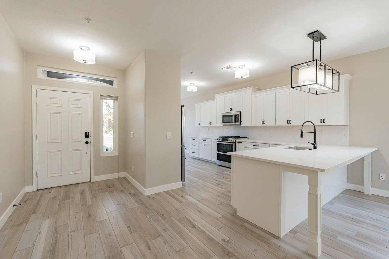 24931 N 74th Pl - Photo 3 of 50