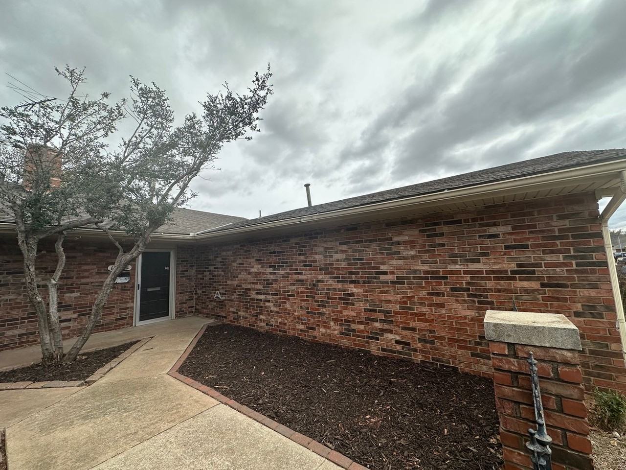 6102 N Ross Ave - Photo 3 of 21