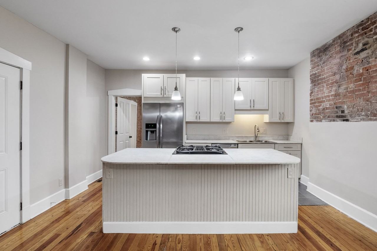 2226 Gravois Ave - Photo 4 of 33