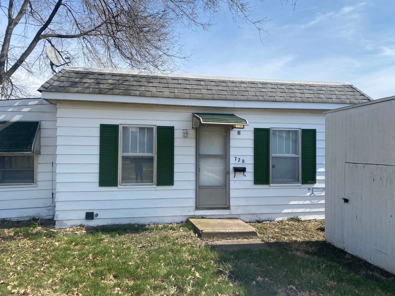 728 N Idaho St - Photo 2 of 16