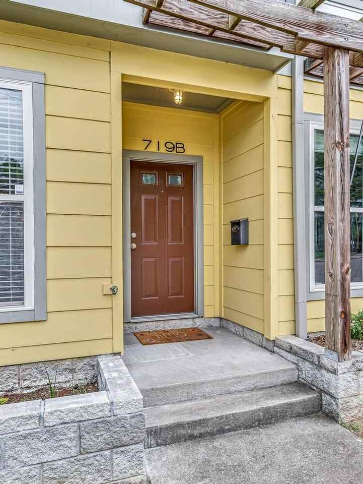 719B Mcferrin Ave - Photo 3 of 28