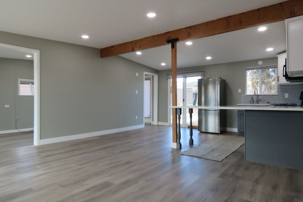 61936 Terrace Dr - Photo 3 of 13