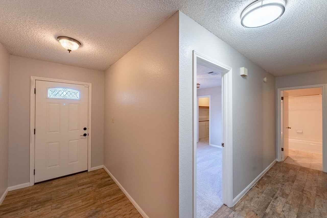 7010 Scenic Brook Dr - Photo 4 of 29