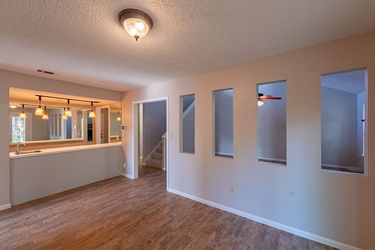 7010 Scenic Brook Dr - Photo 7 of 29