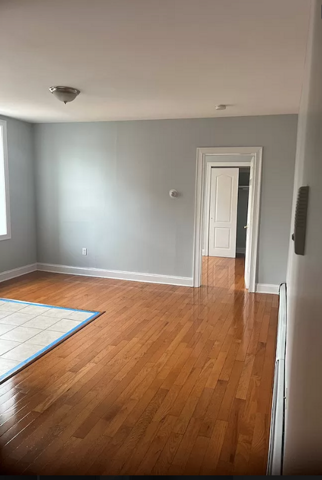 Pine Street Commons - Photo 3 of 22