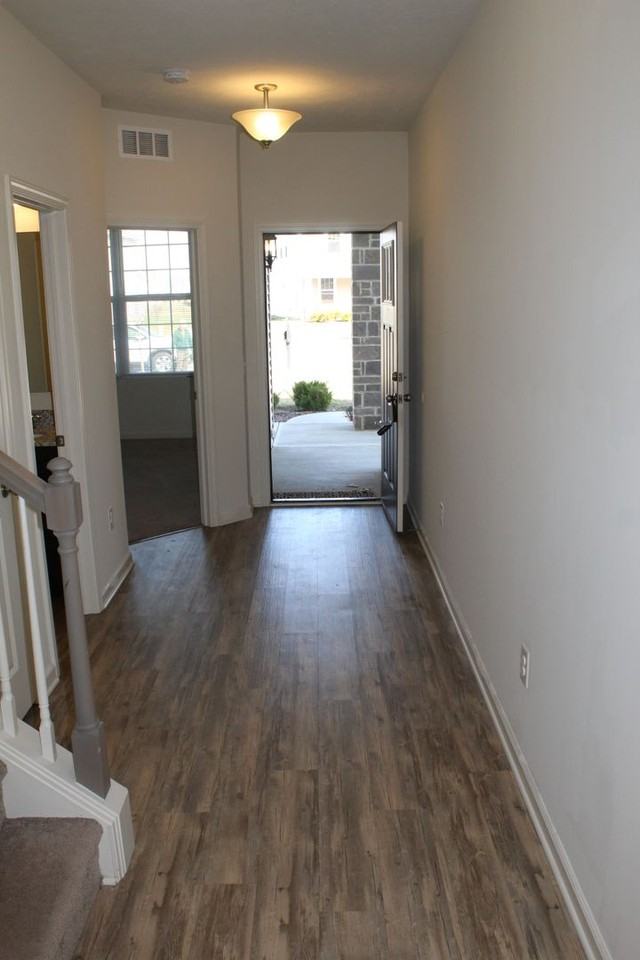 1390 Sarah Way - Photo 3 of 16