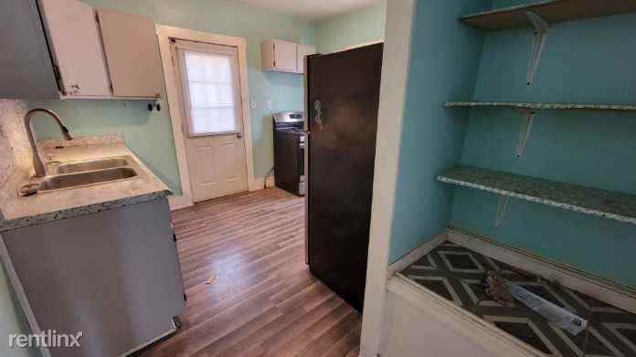 1340 N Keowee St - Photo 3 of 12