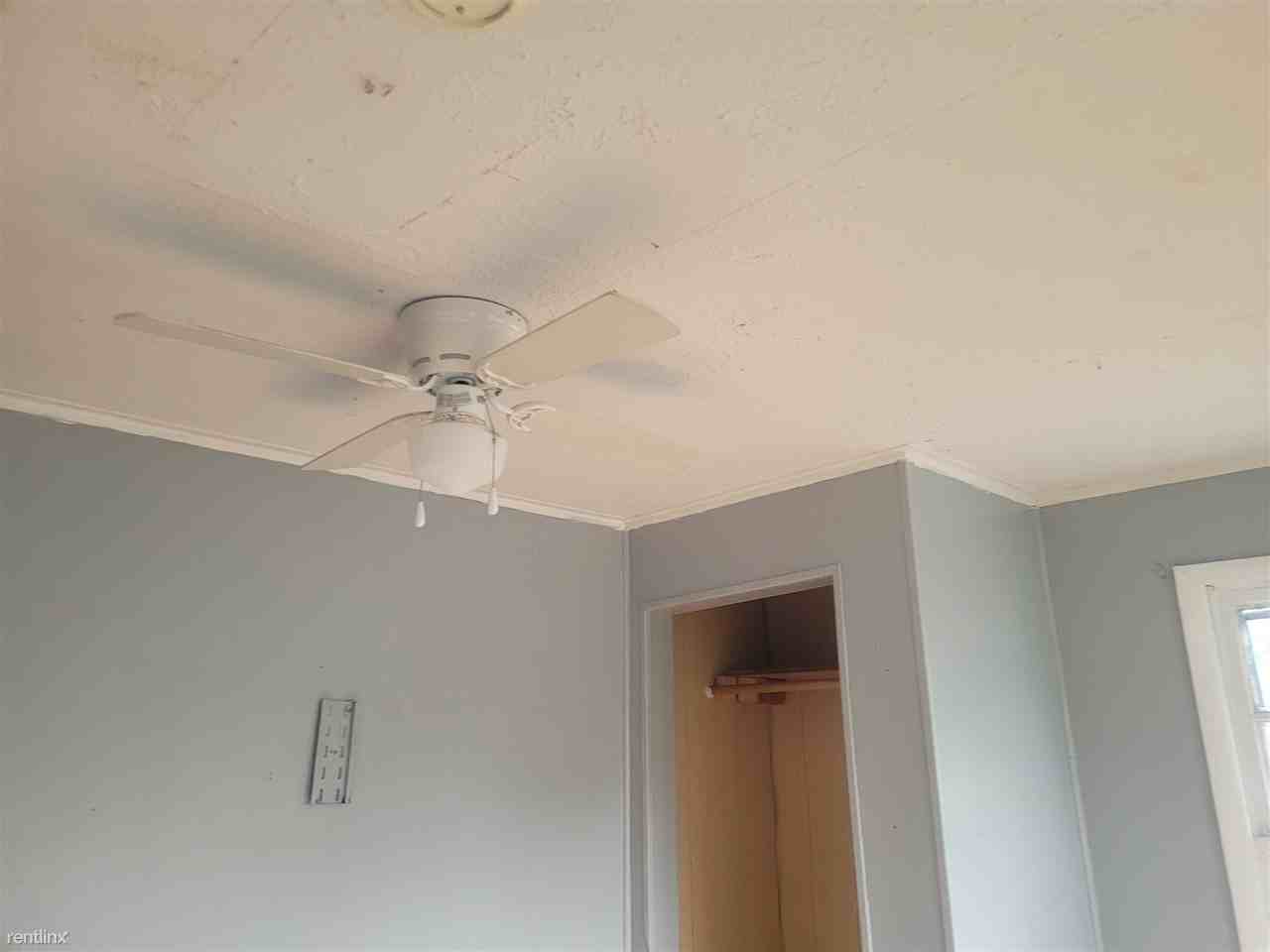 1406 Trout Ave - Photo 2 of 21