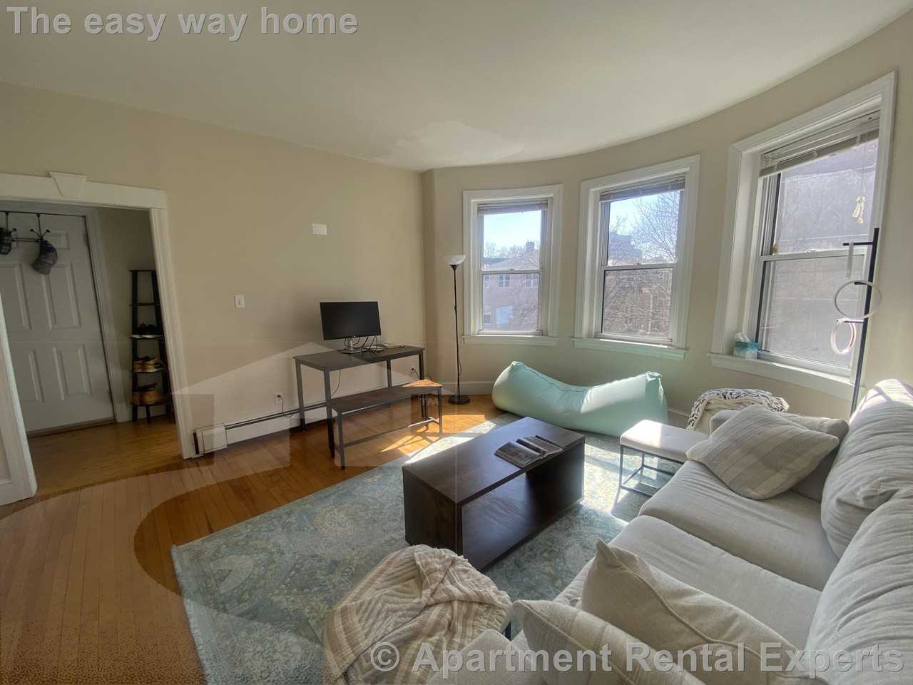 281 Harvard St #31 - Photo 2 of 13