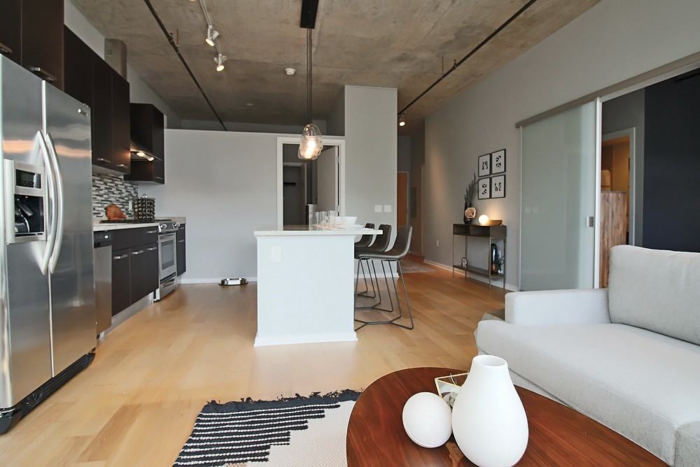 150 W Roosevelt Rd #2-1 - Photo 5 of 18