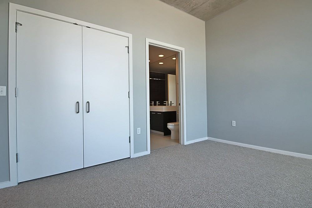 150 W Roosevelt Rd #1-1 - Photo 6 of 18