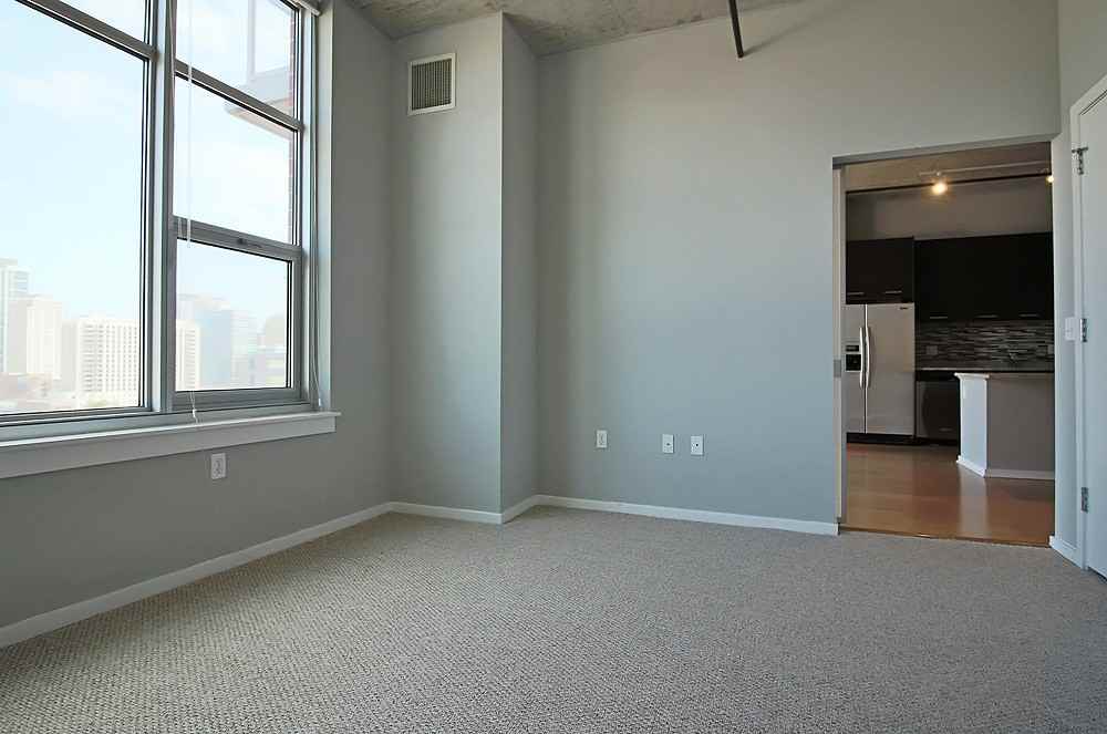 150 W Roosevelt Rd #1-1 - Photo 7 of 18
