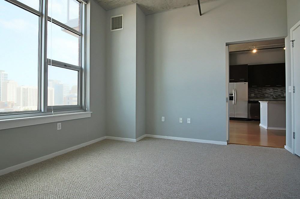 150 W Roosevelt Rd #1-1-5 - Photo 4 of 17