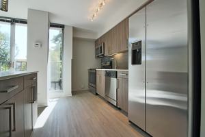 featured image of 901 S Ashland Ave