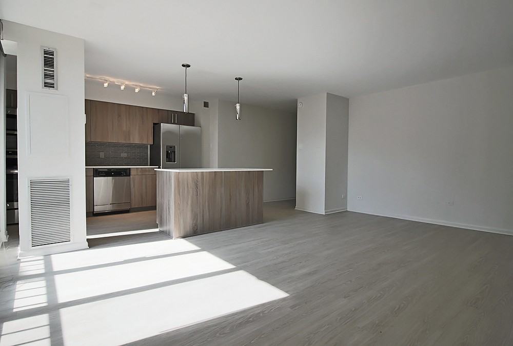 901 S Ashland Ave - Photo 5 of 15