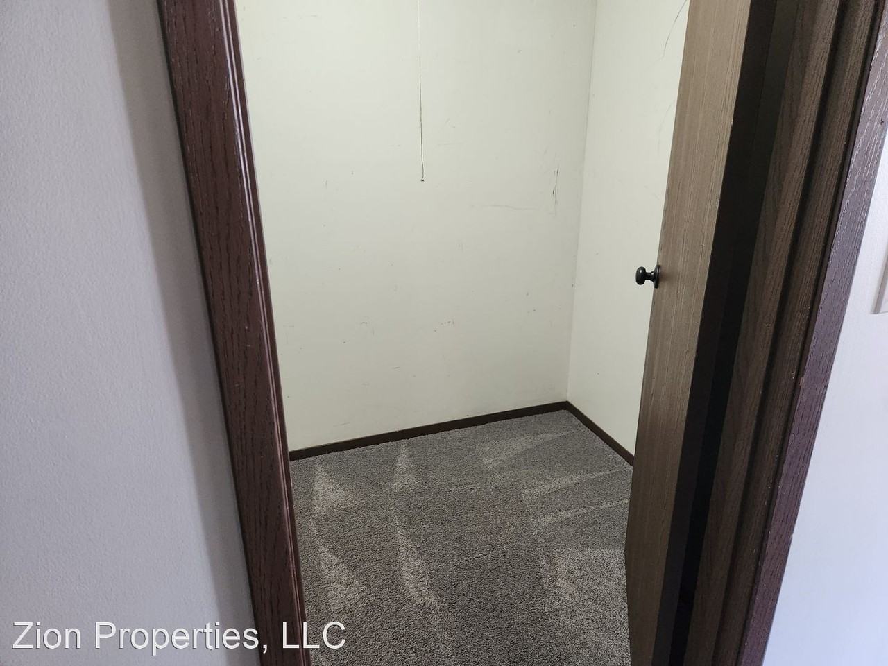 120 River St - Photo 3 of 18