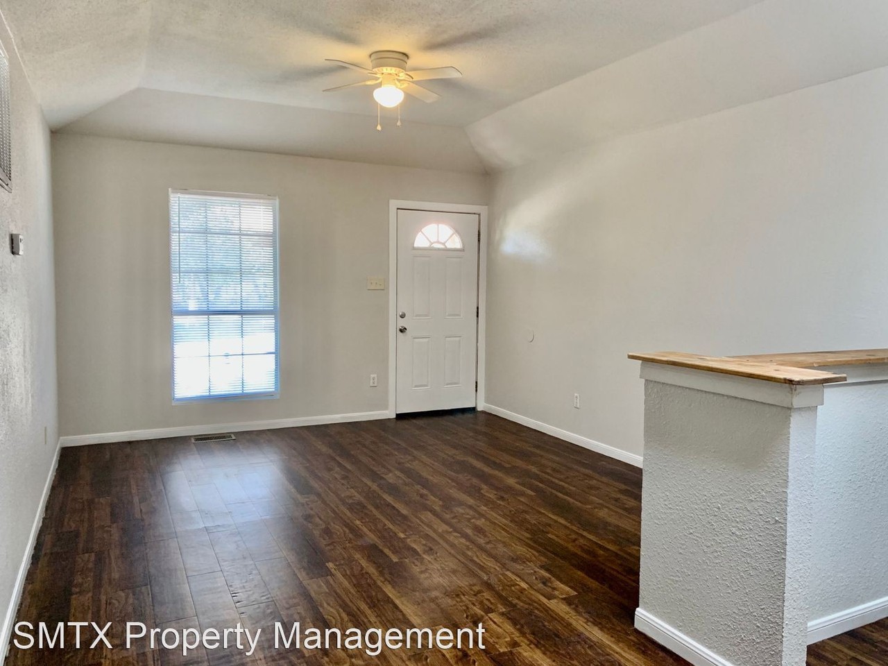 1628 Gordon Rd - Photo 2 of 10