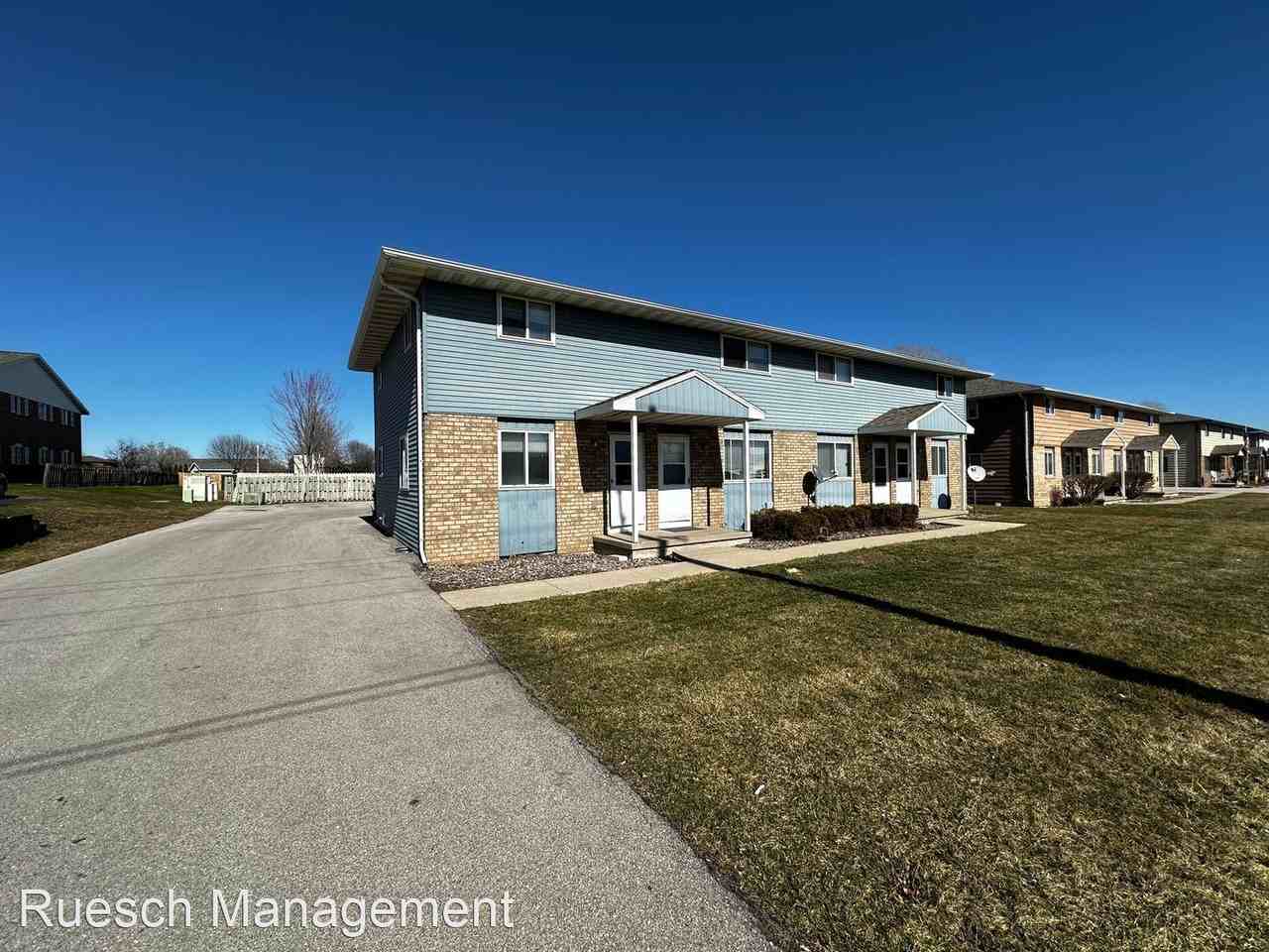 1204 Scheuring Rd - Photo 2 of 33