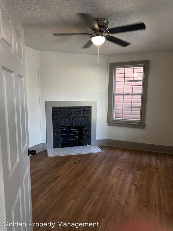 915 W Victory Dr - Photo 3 of 10