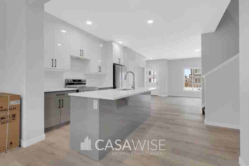 4309 38 St #MAIN - Photo 4 of 23