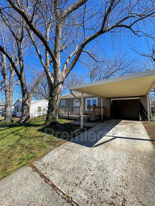 1219 N 51st St - Photo 2 of 9