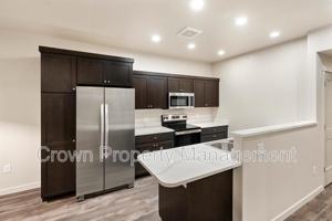 featured image of 209 Sawyer Ln