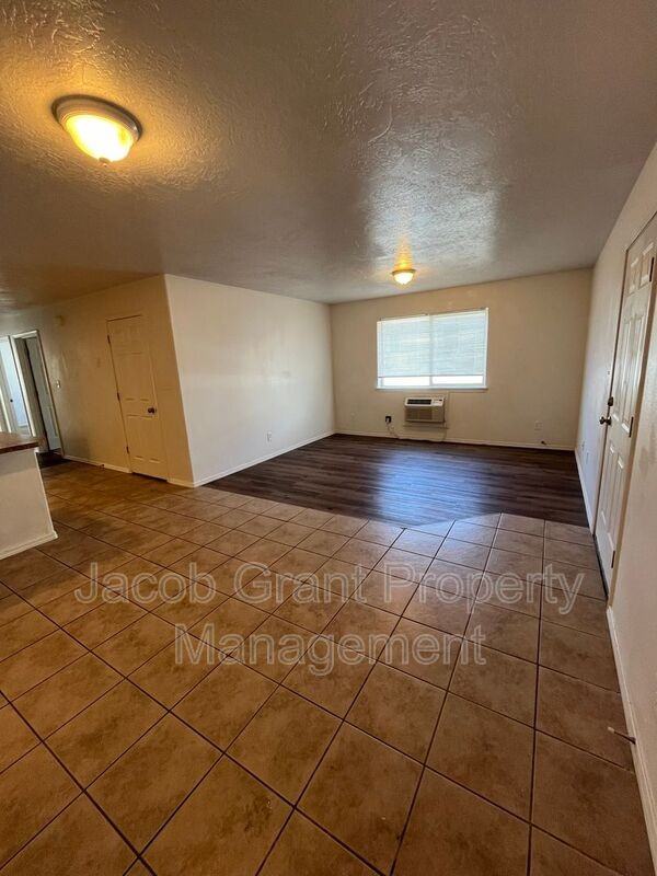 198 Opal Ct #A - Photo 3 of 11