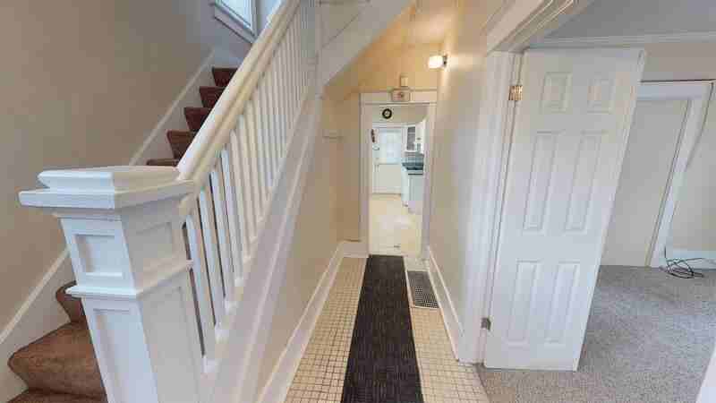 822 Dewey Ave - Photo 6 of 26