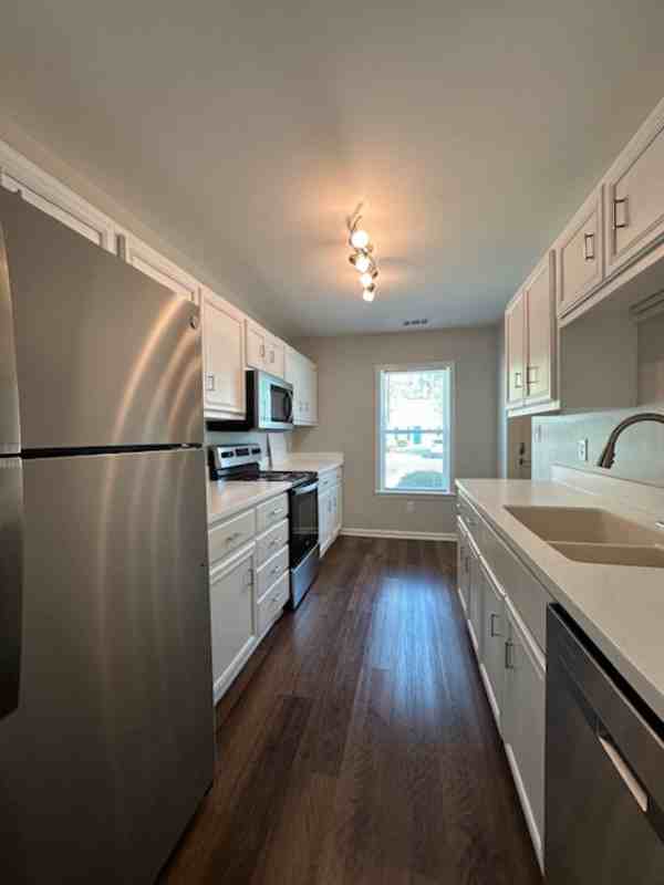 127 Heritage Village Ln - Photo 5 of 18