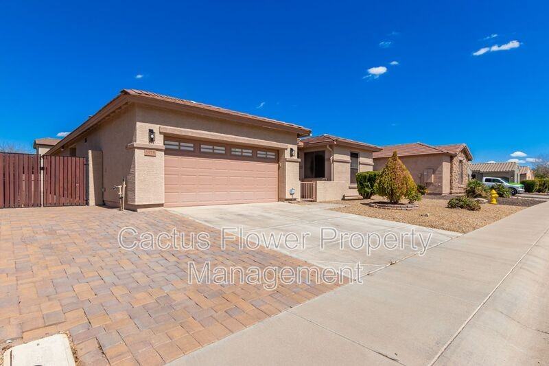 1918 E Indigo Ct - Photo 2 of 31