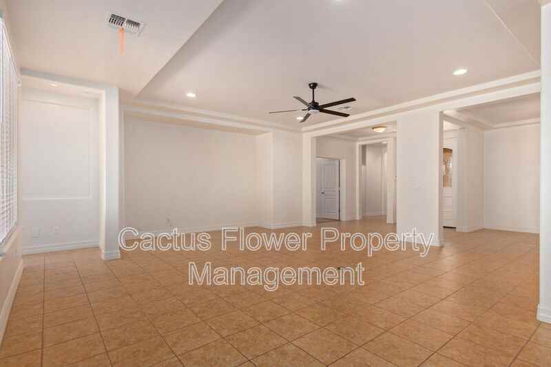 1918 E Indigo Ct - Photo 3 of 31