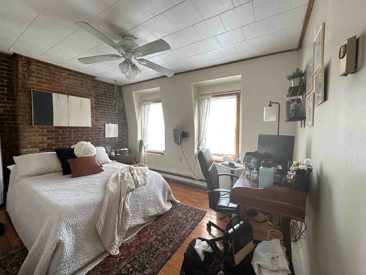5 Battery St #4 - Photo 3 of 7
