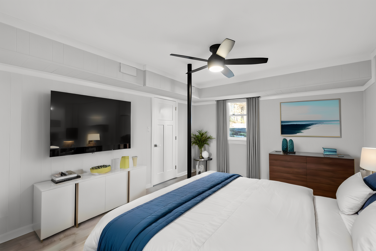 7824 Green Level Church Rd - Photo 6 of 27