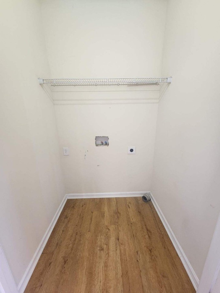 1780 N Dixie Ave - Photo 2 of 8