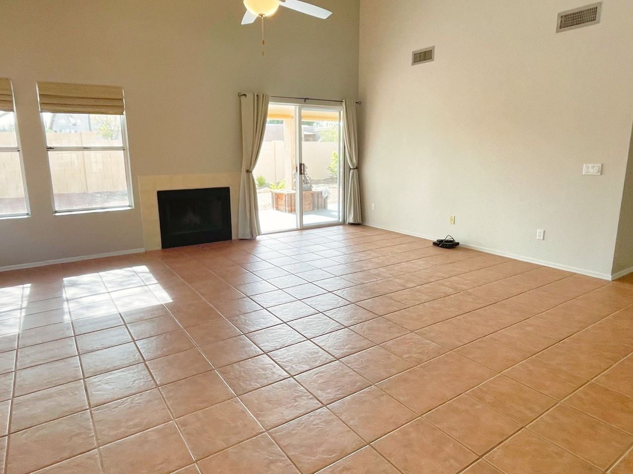 4013 N Olympic Cir - Photo 3 of 29