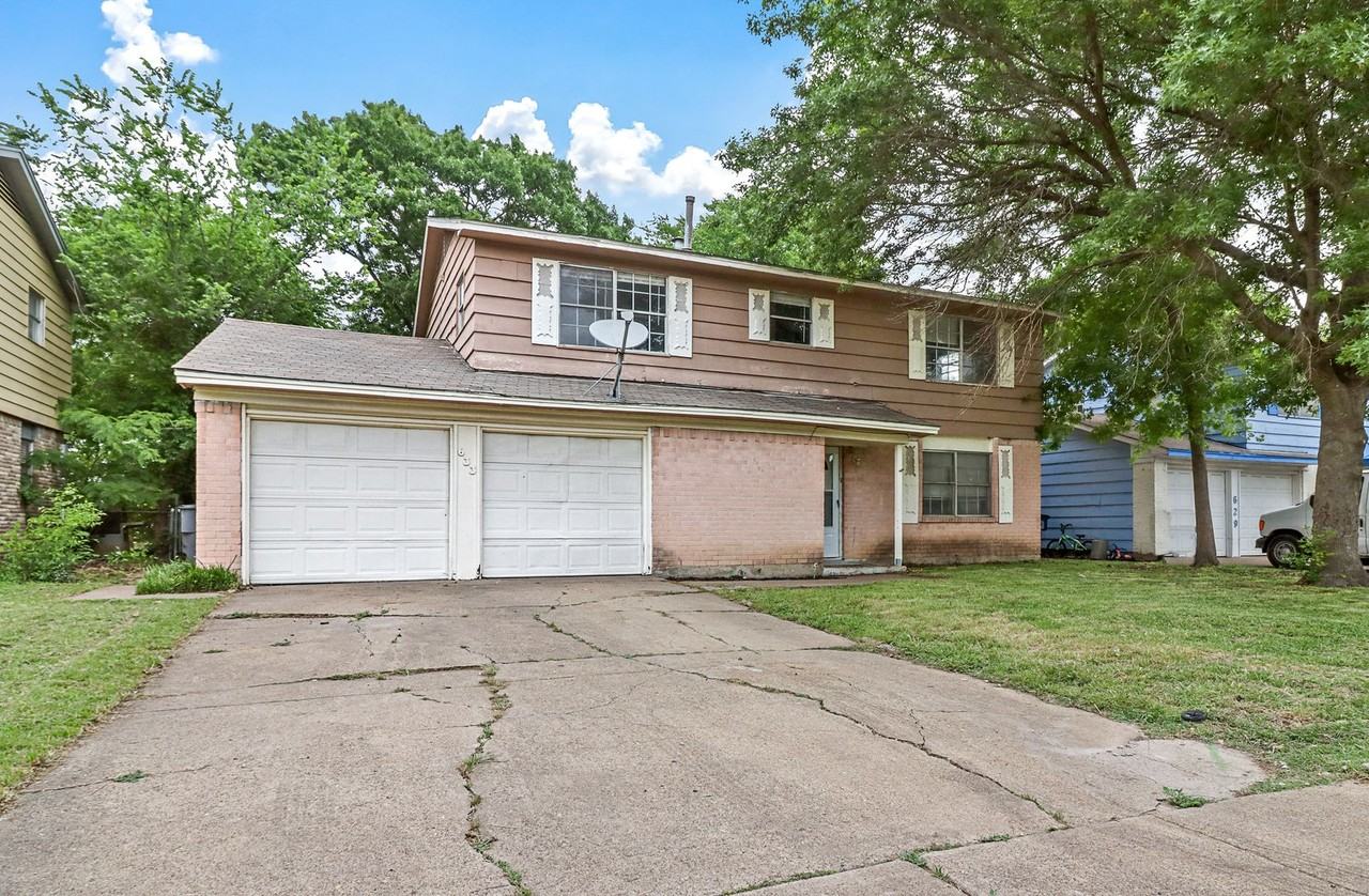 633 Rutgers Dr - Photo 2 of 18