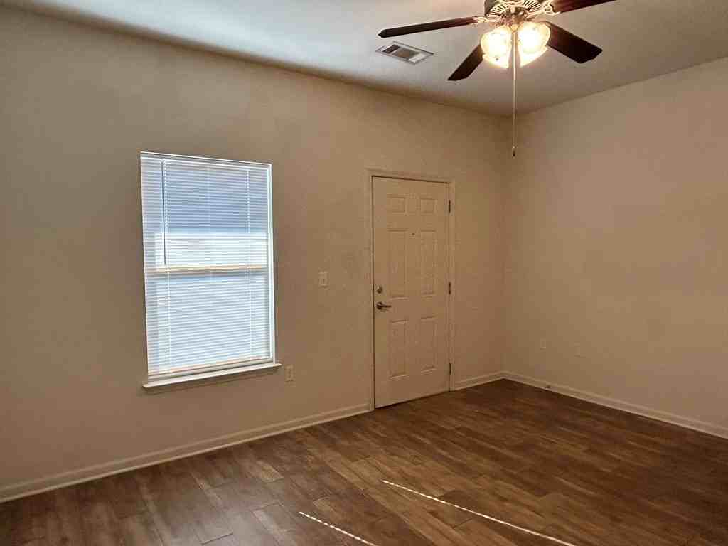 707 S Three Notch St - Photo 2 of 9