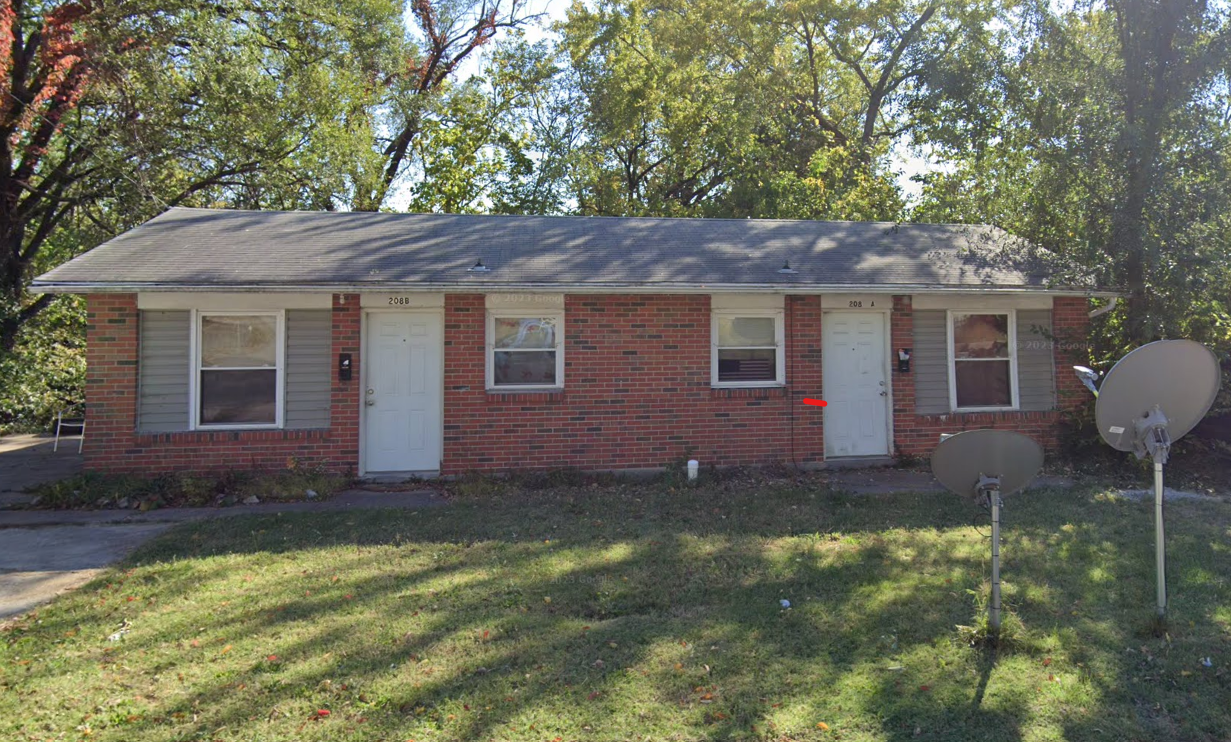 208 W Worley St - Photo 3 of 17