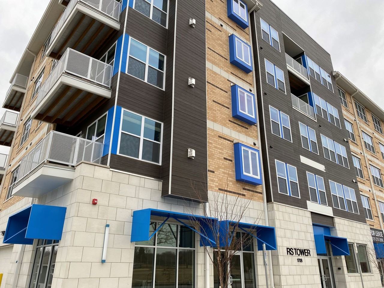 RS Tower - Photo 6 of 36