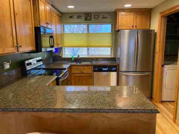 1103 Ne Bennington Way - Photo 5 of 18