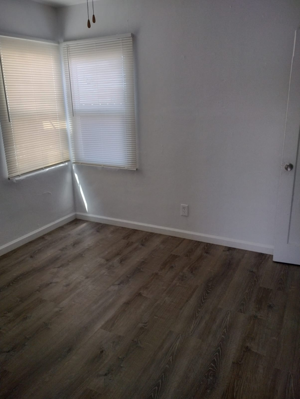 2010 Vesta St - Photo 2 of 9