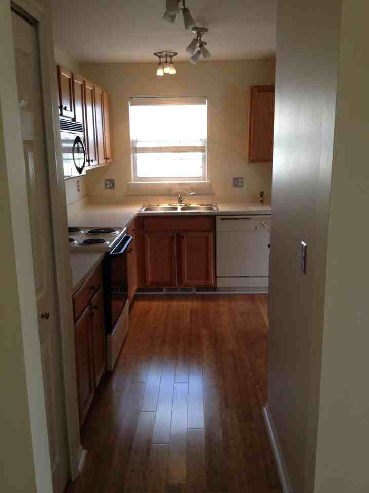1906 Flagstone Cir #1 - Photo 4 of 13