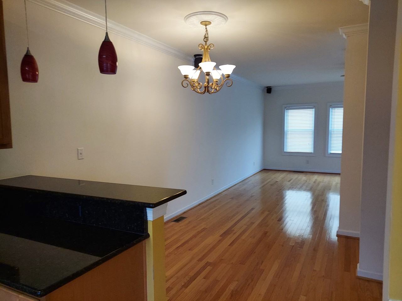 442 21st St #442 - Photo 7 of 31