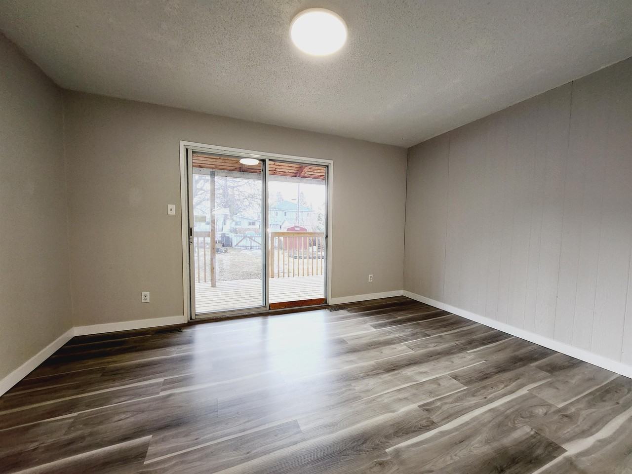 10230 150 St Nw #1 - Photo 6 of 17