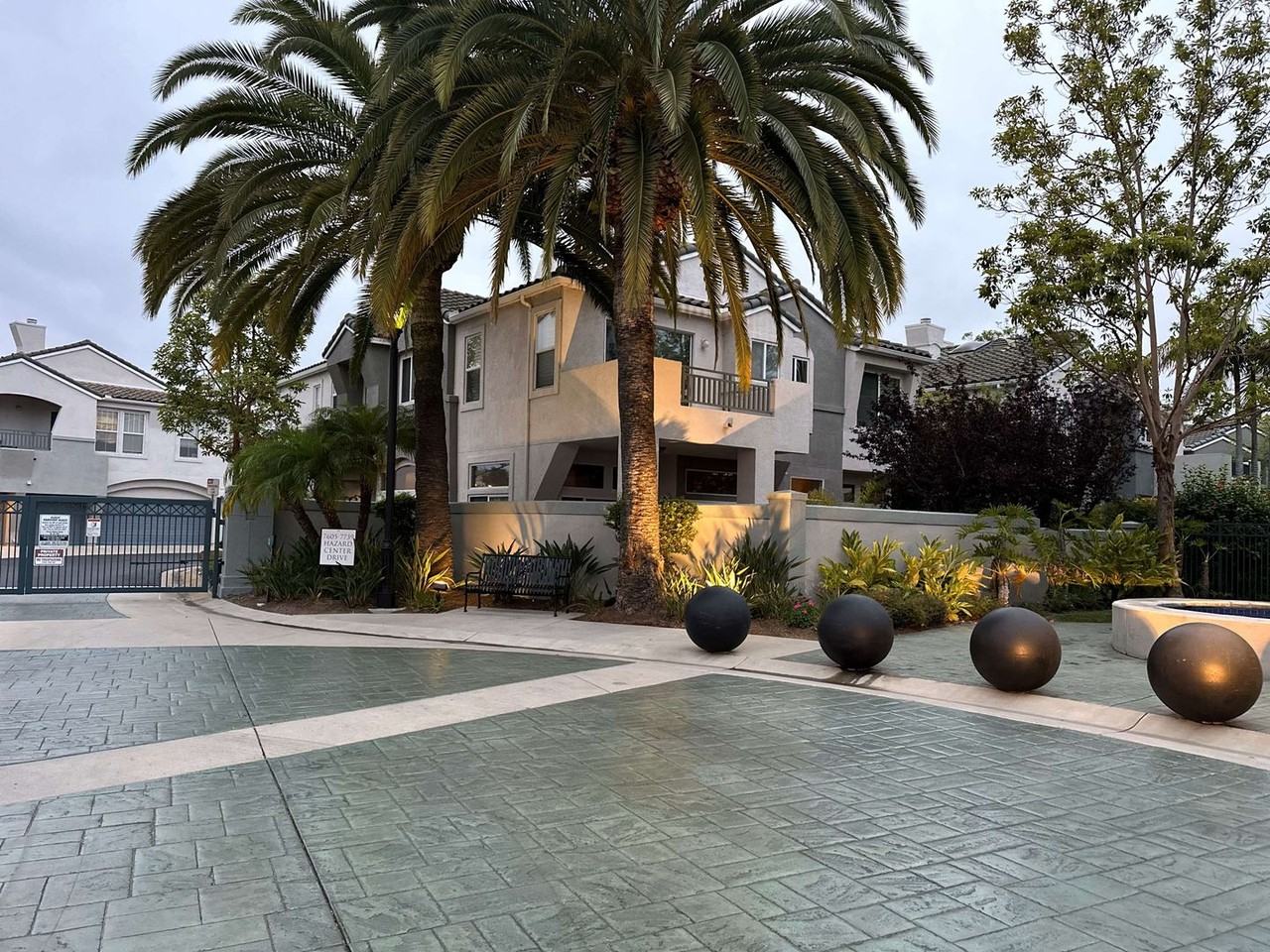 7723 Hazard Center Dr - Photo 3 of 15