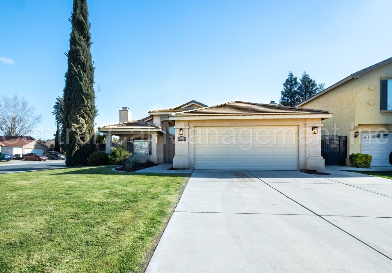 6101 Aruba Ct - Photo 3 of 29