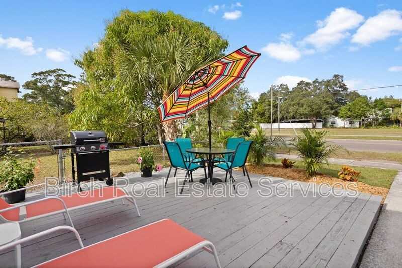 5202 28th Ave S - Photo 4 of 30