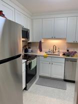 40 Williams St #407 - Photo 1 of 1