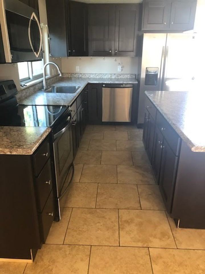 113 N 9th Ave - Photo 2 of 10